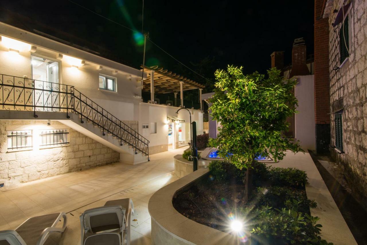 Villa Hurem Trogir Exterior foto